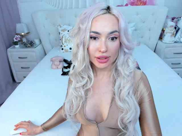 Изображение секс-шоу модели HottieSweetBritney Изображение секс-шоу модели HottieSweetBritney