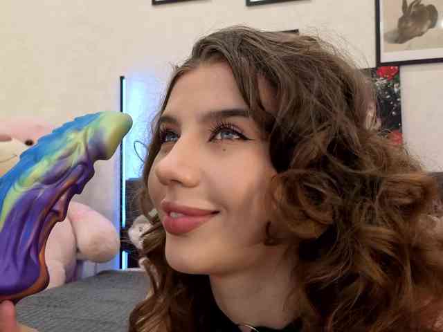 dolly-ll's sex show image