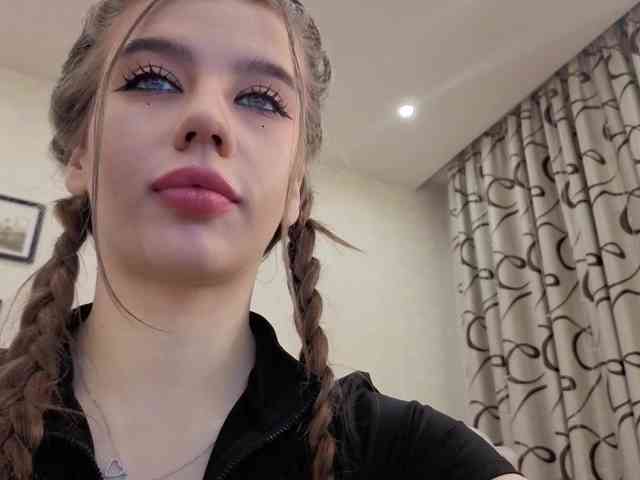 dolly-ll's sex show image