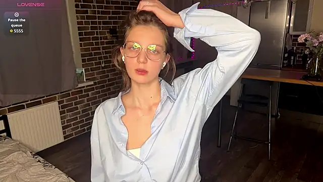 ChrisAmott's sex show image