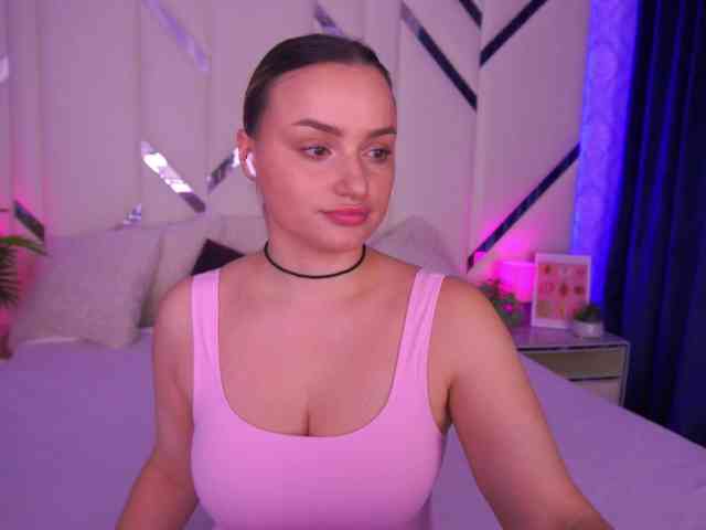 Изображение секс-шоу модели FloraGreys