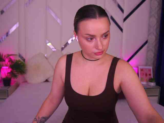 Изображение секс-шоу модели FloraGreys