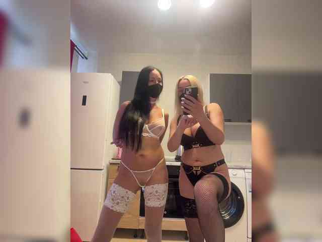 Milana555550's sex show image