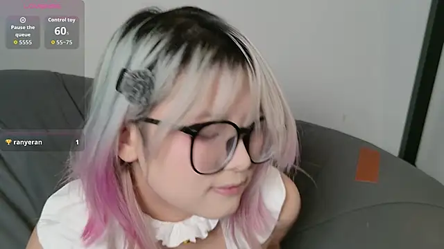 Изображение секс-шоу модели Yu_UwU_