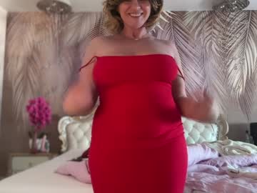 kiradivine's sex show image