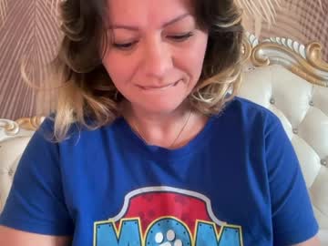 Изображение секс-шоу модели kiradivine