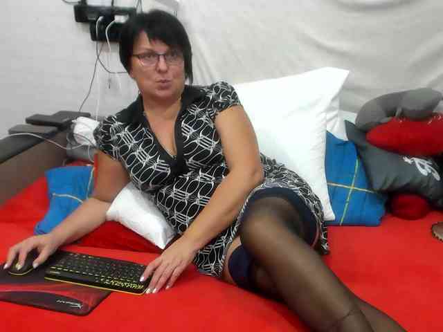 KyliePage1's sex show image KyliePage1's sex show image