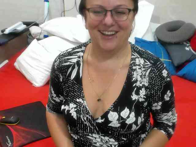 KyliePage1's sex show image KyliePage1's sex show image