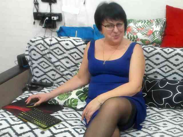 KyliePage1's sex show image