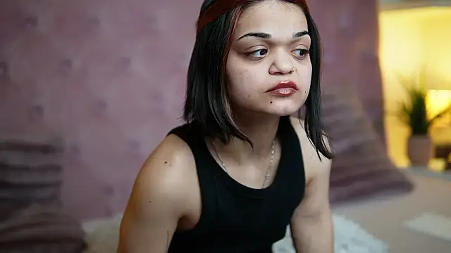 MaiaMini's sex show image