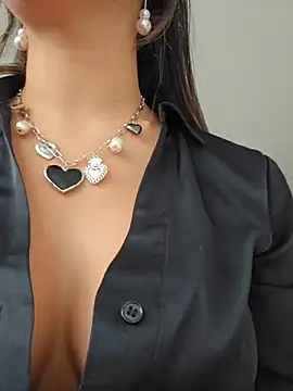 Karen_San_Miguel's sex show image