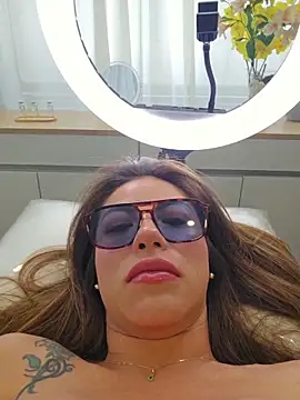 Karen_San_Miguel's sex show image