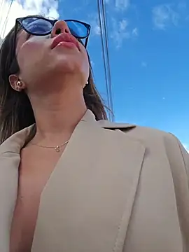 Karen_San_Miguel's sex show image