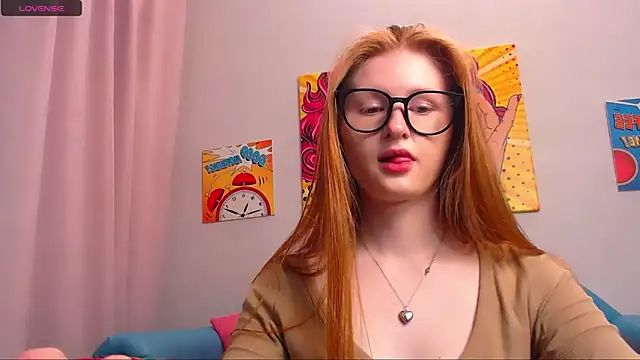 LuxXAngel's sex show image