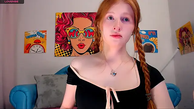 LuxXAngel's sex show image