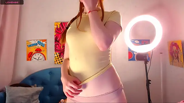 LuxXAngel's sex show image