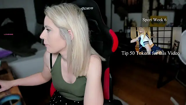 Lisaonthemoon's sex show image