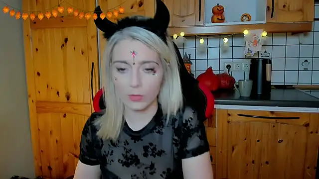 Sexshow-Bild von Lisaonthemoon Sexshow-Bild von Lisaonthemoon