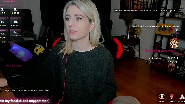 Изображение секс-шоу модели Lisaonthemoon Изображение секс-шоу модели Lisaonthemoon