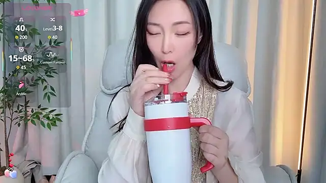 Lucy-cici's sex show image