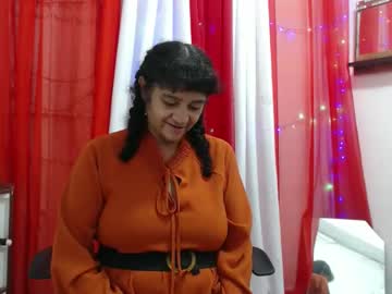 horny_mommy17's sex show image