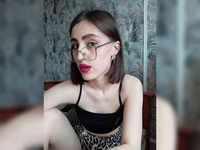 Изображение секс-шоу модели kiska-kira Изображение секс-шоу модели kiska-kira