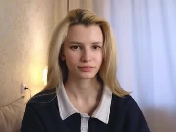 yennaone's sex show image