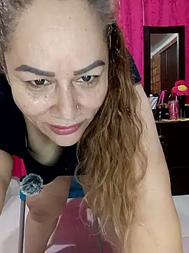 SluttyMilf79's sex show image