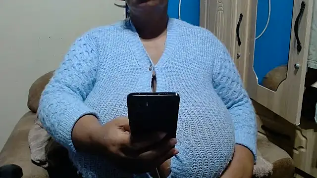 CUTEFIRMMELONSS's sex show image