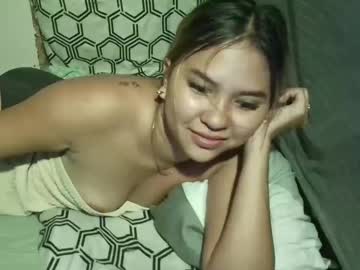 ilove_squirting18's sex show image