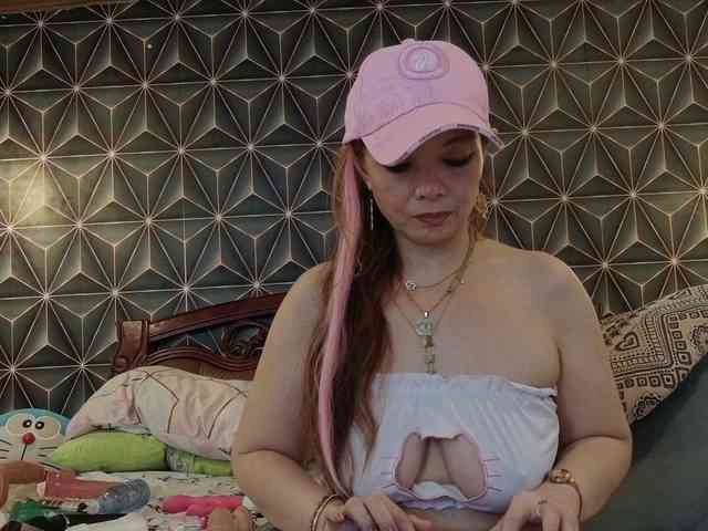 Изображение секс-шоу модели YummyMeily