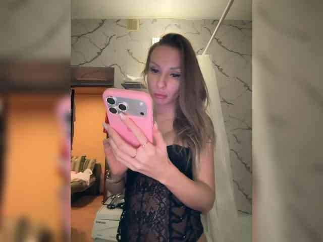 Изображение секс-шоу модели GoldPussy69