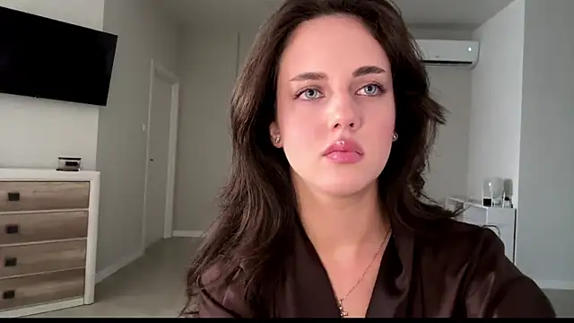 A_Milly's sex show image