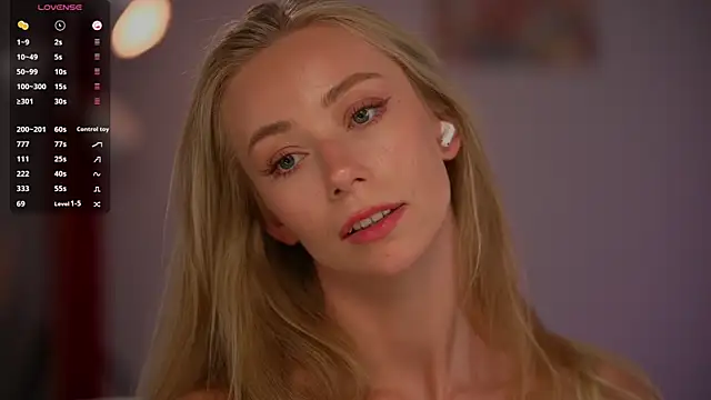 Vika54784's sex show image