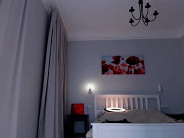 sassynova's sex show image