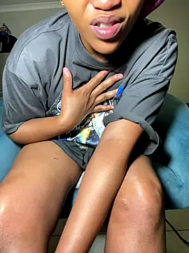 WaterMommy's sex show image