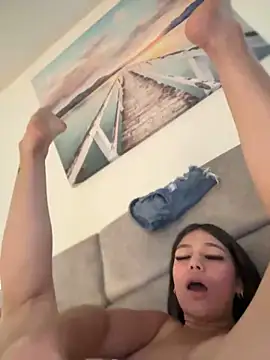Alyshanon18's sex show image