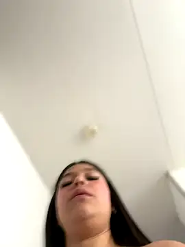Alyshanon18's sex show image