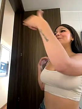 Sexshow-Bild von Alyshanon18 Sexshow-Bild von Alyshanon18