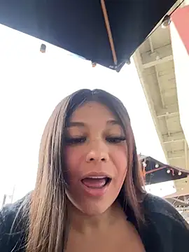 Alyshanon18's sex show image