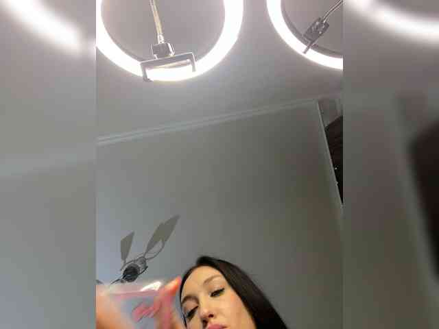 Sexshow-Bild von -CrystalZ- Sexshow-Bild von -CrystalZ-