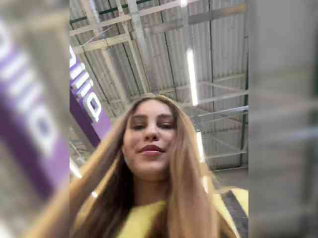 Adelaida1001's sex show image