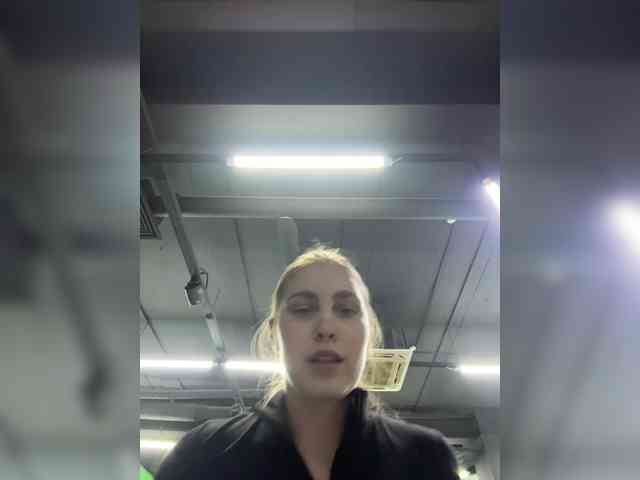 Изображение секс-шоу модели Adelaida1001