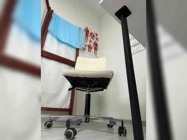 Изображение секс-шоу модели Adelaida1001