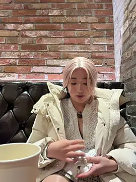 winter11's sex show image