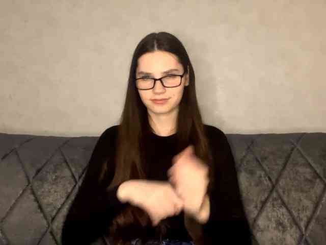 Изображение секс-шоу модели ElinOroz Изображение секс-шоу модели ElinOroz