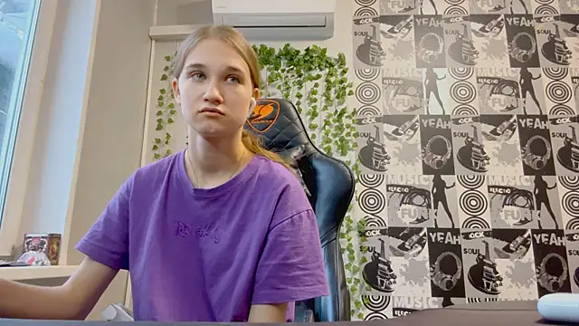 Изображение секс-шоу модели helgicuteness Изображение секс-шоу модели helgicuteness