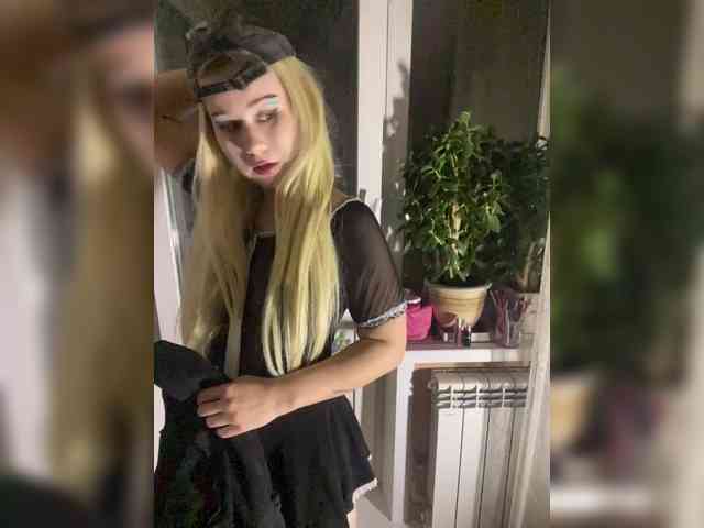 Изображение секс-шоу модели HelgaBillions Изображение секс-шоу модели HelgaBillions