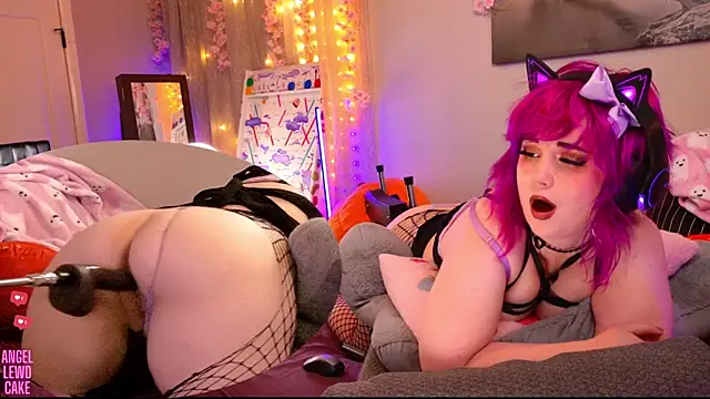 Изображение секс-шоу модели Angel-Lewd-Cake