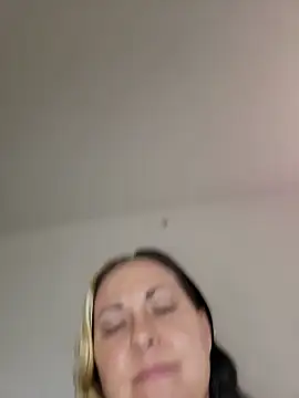 ImpressYouDaily's sex show image